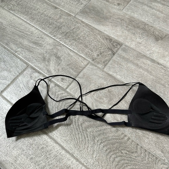 bra - Picture 2 of 2